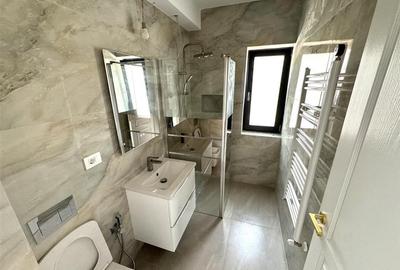 Casă cu 4 camere cu Teren 400 Mp în Rediu - 4