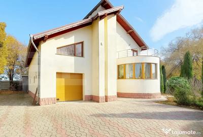 Casă cu 5 camere cu Teren 1199 Mp în Central