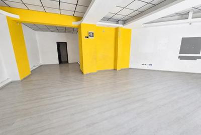 Spațiu comercial, de 80 mp, în Eremia