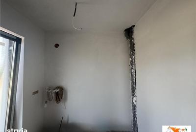 Casă cu 4 camere cu Teren 250 Mp în Cetate