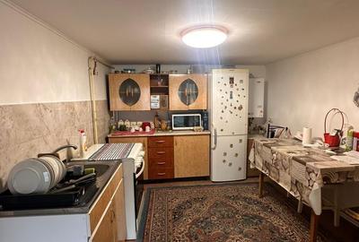 Casă cu 3 camere cu Teren 1300 Mp în Central - 4