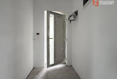 Duplex cu 3 camere cu Canalizare în Moșnița Veche - 11