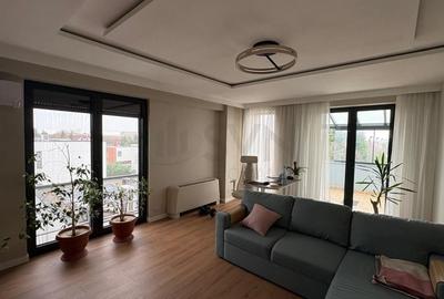 Apartament cu 4 camere decomandat, mobilat în Nord