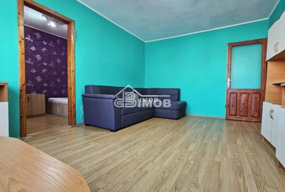 Apartament cu 3 camere în Micro 6