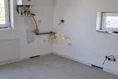 Casă cu 3 camere cu Teren 356 Mp în Berceni - 2