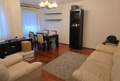 Apartament cu 3 camere decomandat în Drumul Sării - 6