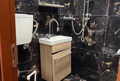 Garsonieră decomandată în Central