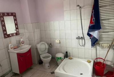 Spațiu comercial, de 382 mp, în Spitalul Județean - 3