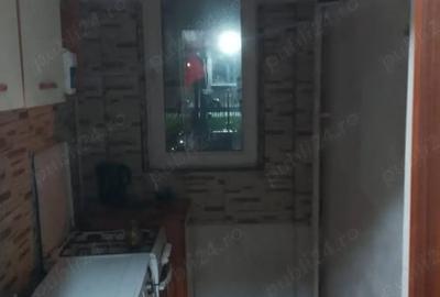 Apartament cu 2 camere decomandat în Tei - 3
