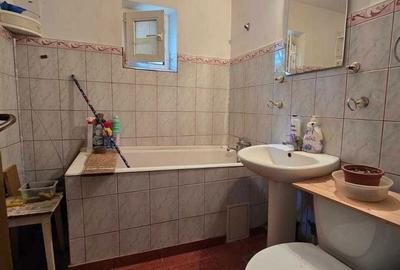 Apartament cu 3 camere decomandat în Dacia - 2