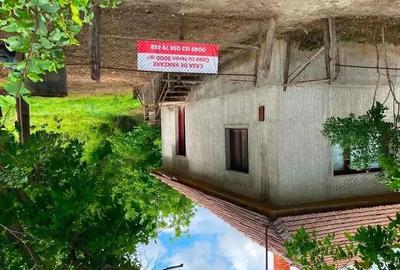 Casă cu 3 camere cu Teren 3000 Mp în Hurezu Mare