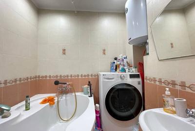 Apartament cu 3 camere decomandat în Europa - 3