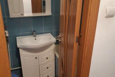 Apartament cu 2 camere nedecomandat în 9 Mai - 6