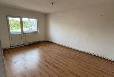 Apartament cu 4 camere în Central
