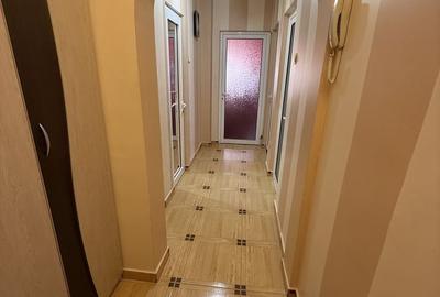 Apartament cu 2 camere decomandat în Micro 21 - 2