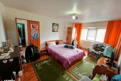 Apartament cu 2 camere decomandat în 1 Mai