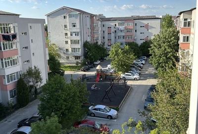 Apartament cu 3 camere decomandat în Tineretului - 1