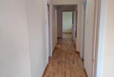 Apartament cu 3 camere decomandat în Iosefin