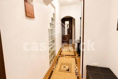 Apartament cu 2 camere decomandat în Micro 14 - 2