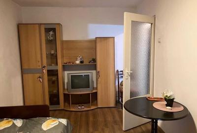 Garsonieră decomandată în Micălaca