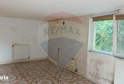 Casă cu 3 camere decomandat cu Canalizare în Nord - 19