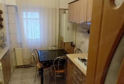 Apartament cu 3 camere decomandat în Precista - 11