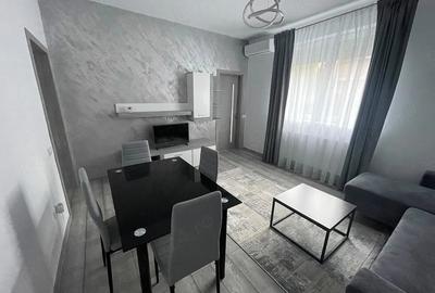 Apartament cu 2 camere decomandat în 1 Mai