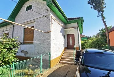 Casă individuală cu 6 camere cu Canalizare în Șagului