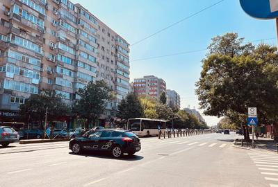 Garsonieră decomandată în Universitate