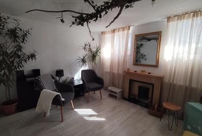 Spațiu comercial, de 28 mp, în Central - 4