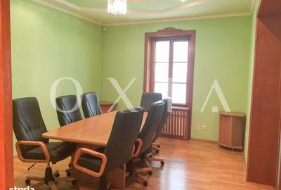 Apartament cu 2 camere nedecomandat, mobilat în Ultracentral