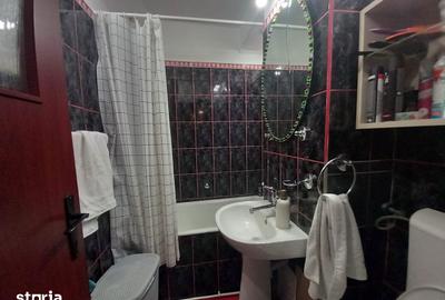 Apartament cu 4 camere decomandat în Republicii - 2