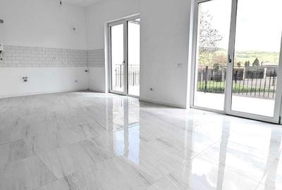 Casă cu 3 camere în Bucium - 2