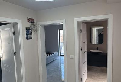 Casă cu 5 camere cu Teren 400 Mp în Cârcea