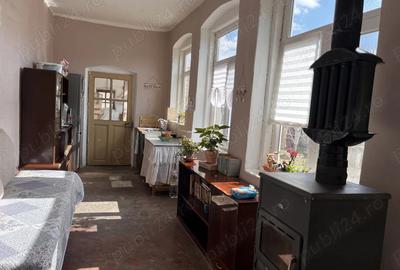 Casă cu 5 camere cu Teren 700 Mp în Goicea - 7