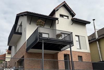 Casă cu 4 camere cu Teren 210 Mp în Central - 4