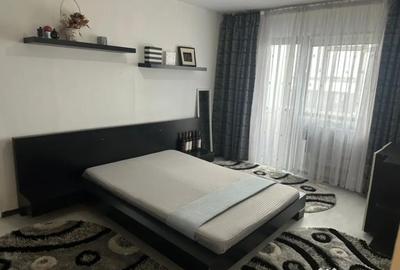 Apartament cu 3 camere semidecomandat în Calea București - 4