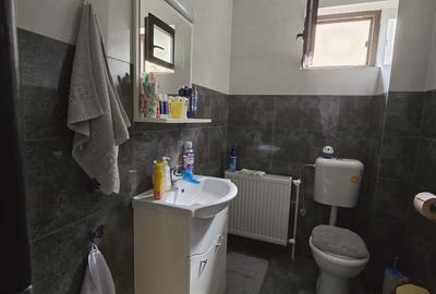 Duplex mobilat si utilat - 3 camere - 2 bai - pod - 15 min de RTB - 8