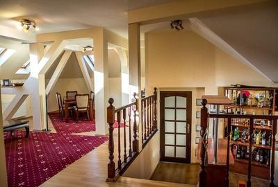 Casă individuală cu 9 camere cu Canalizare în Unirii - 17