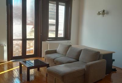 Apartament cu 3 camere în Central - 2