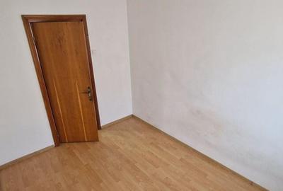 Casa De Cultura 3 camere etajul 2 Casa De Cultura 3 camere etajul 2 - 4