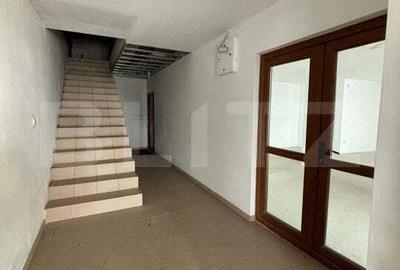 Casă cu 10 camere cu Teren 80 Mp în Central - 6