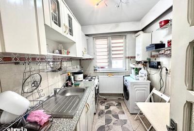 Apartament cu 3 camere decomandat în Orizont - 2