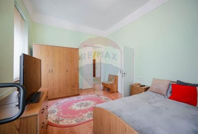 Casă cu 7 camere cu Teren 153 Mp în Ultracentral - 6