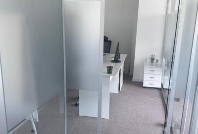 Birou, de 10 mp, în Decebal - 3