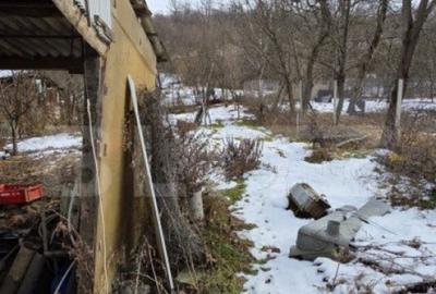 Casa de vanzare, cu 4 camere, 120 mp, teren de 1500 mp, zona - 4