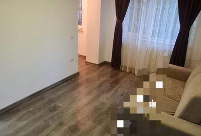 Garsonieră decomandată în CET