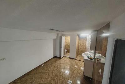 Spațiu comercial, de 117 mp, în Central - 7