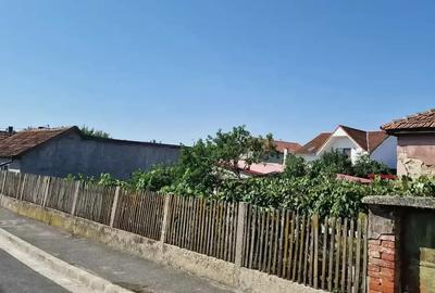 Casa si teren de vanzare - 2