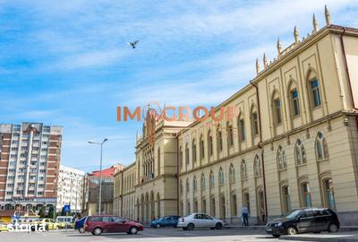 Apartament cu 3 camere decomandat în Gară